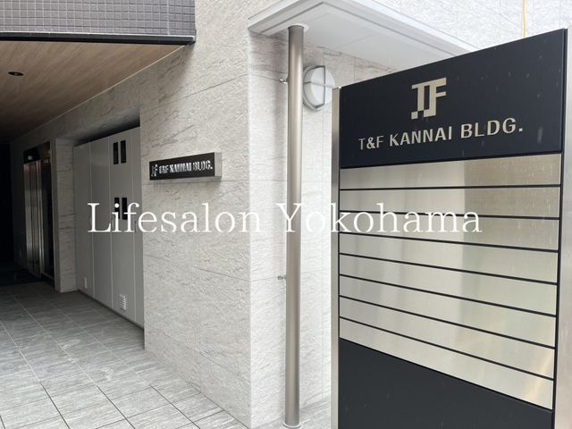 �y�G���g�����X�z�@