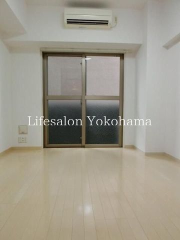 �y���ԁE���r���O�z�@