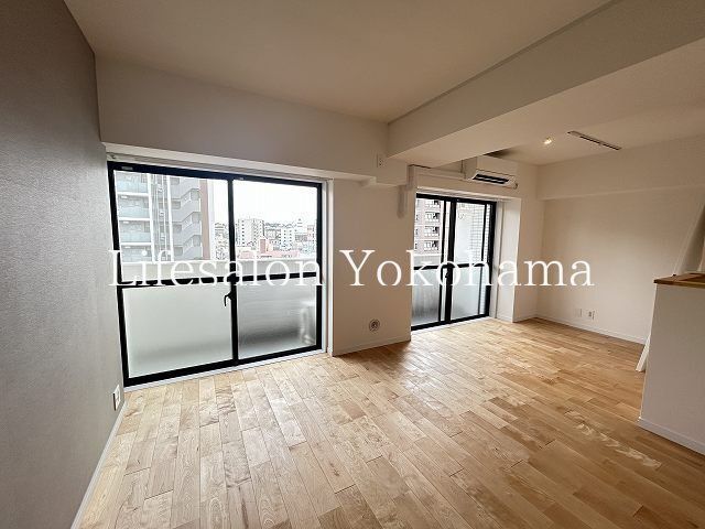 �y���ԁE���r���O�z�@