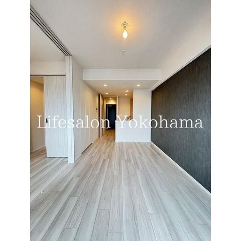 �y���ԁE���r���O�z�@