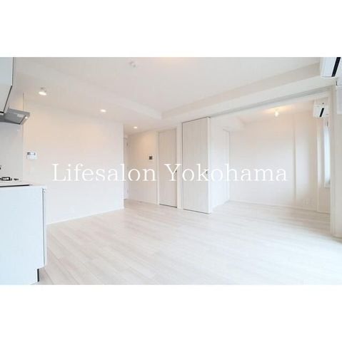 �y���ԁE���r���O�z�@