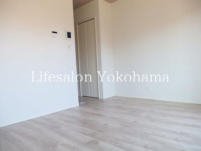 �y���ԁE���r���O�z�@