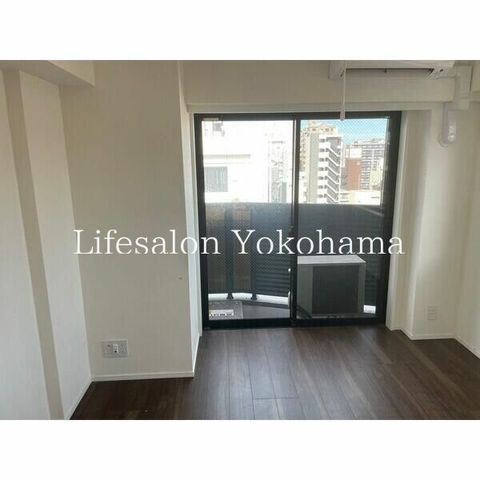 �y���ԁE���r���O�z�@