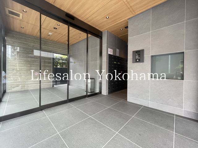 �y�G���g�����X�z�@�G���g�����X