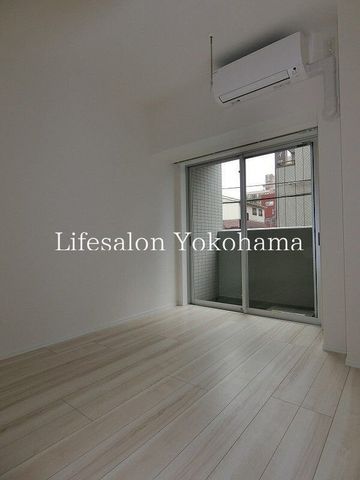 �y���ԁE���r���O�z�@