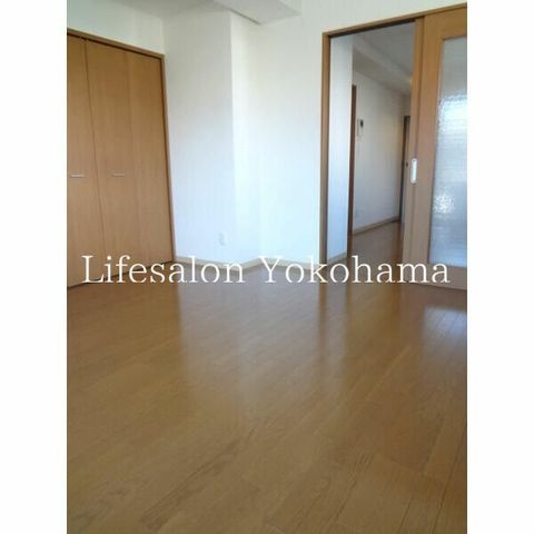 y̑EXy[Xz@