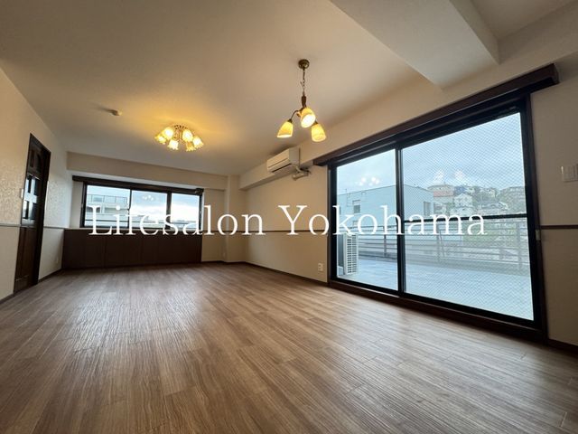 �y���ԁE���r���O�z�@���r���O/����