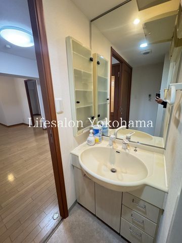 �y���ʏ��z�@