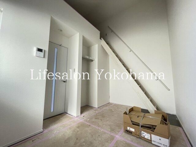 �y���ԁE���r���O�z�@
