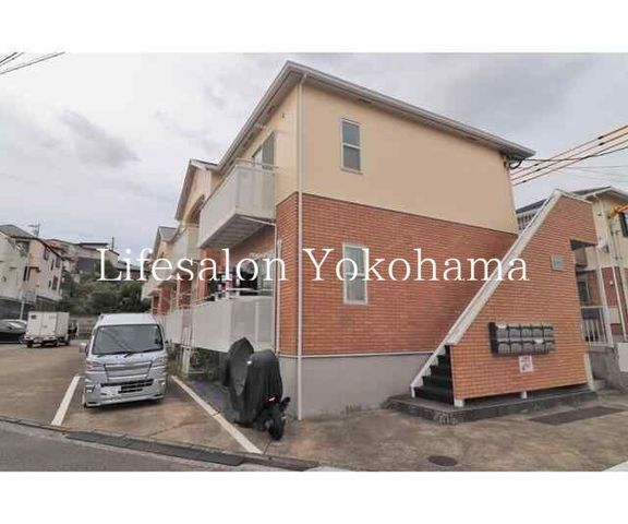 �y�G���g�����X�z�@