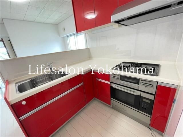 �y�L�b�`���z�@