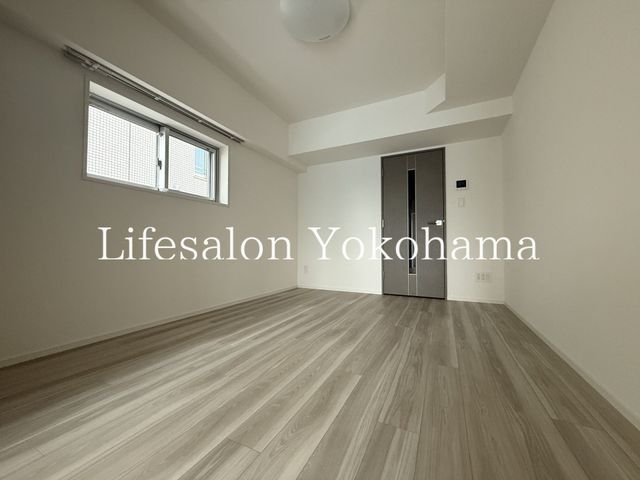 �y���ԁE���r���O�z�@