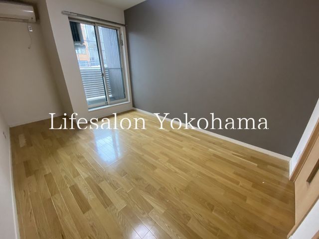 �y���ԁE���r���O�z�@