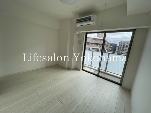 �y���ԁE���r���O�z�@