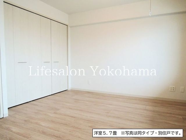 y̑EXy[Xz@