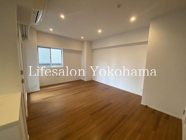 �y���ԁE���r���O�z�@���r���O/����