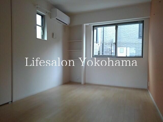 �y���ԁE���r���O�z�@