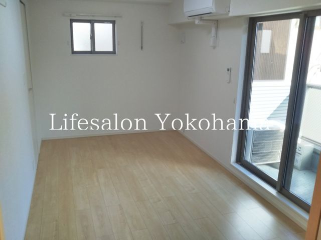 �y���ԁE���r���O�z�@���r���O/����