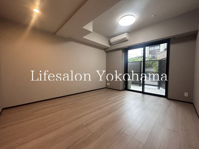 �y���ԁE���r���O�z�@
