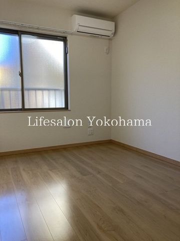 �y���ԁE���r���O�z�@