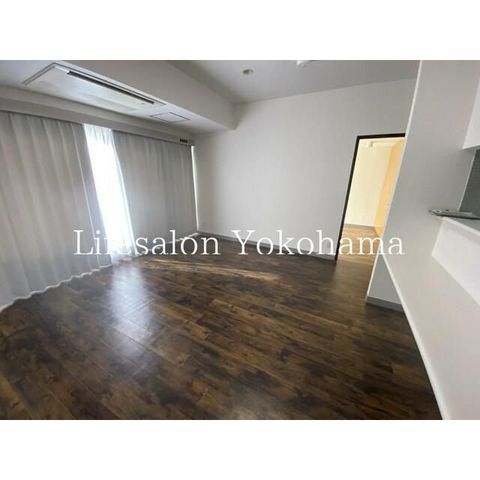 �y���ԁE���r���O�z�@
