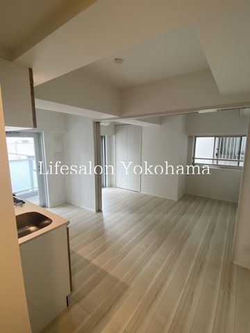 �y���ԁE���r���O�z�@