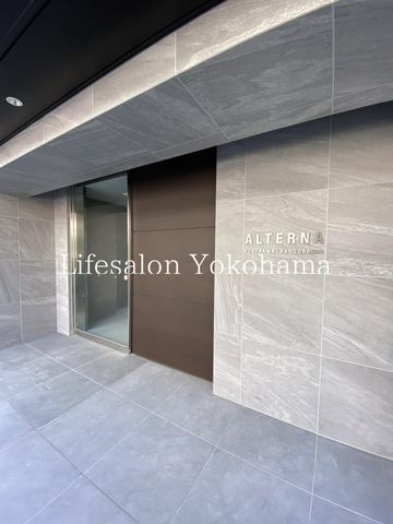 �y�G���g�����X�z�@