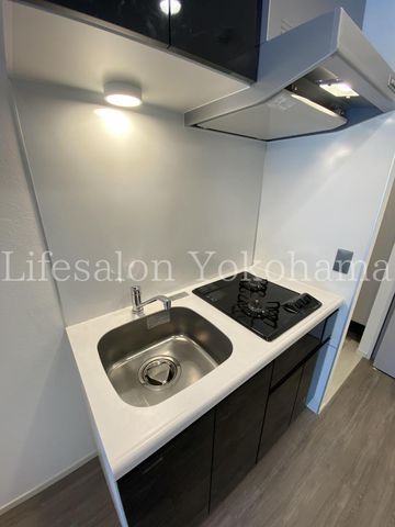 yLb`z@