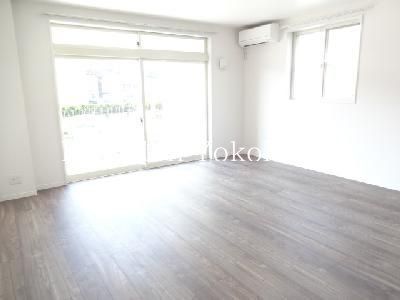 �y���ԁE���r���O�z�@