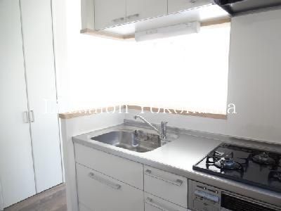 �y�L�b�`���z�@