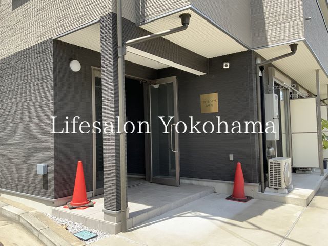 �y�G���g�����X�z�@