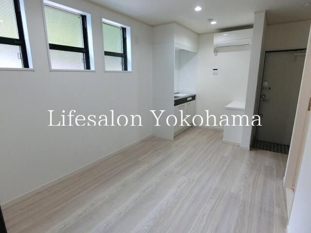 �y���̑������E�X�y�[�X�z�@