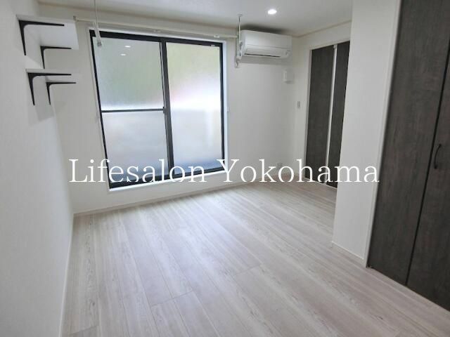 �y���ԁE���r���O�z�@