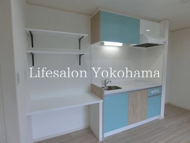 �y�L�b�`���z�@