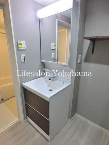 �y���ʏ��z�@