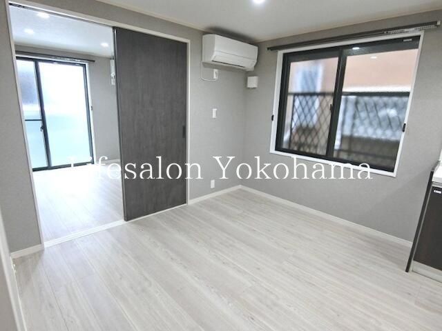 �y���ԁE���r���O�z�@