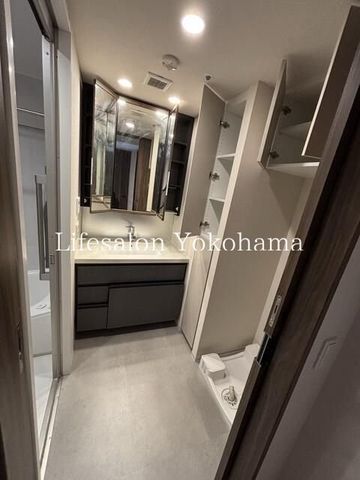 �y���ʏ��z�@