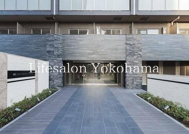 �y�G���g�����X�z�@