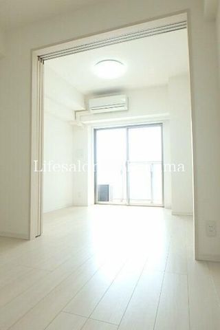 �y���ԁE���r���O�z�@