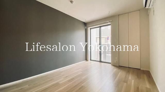 �y���ԁE���r���O�z�@