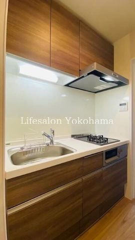 �y�L�b�`���z�@