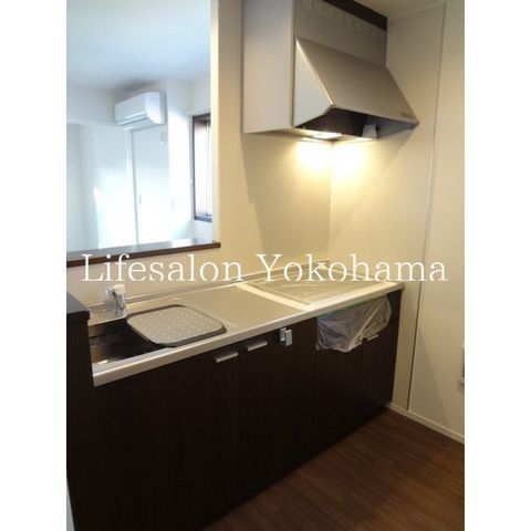 �y�L�b�`���z�@