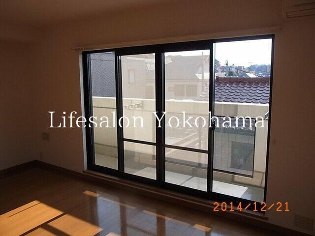 �y�o���R�j�[�z�@