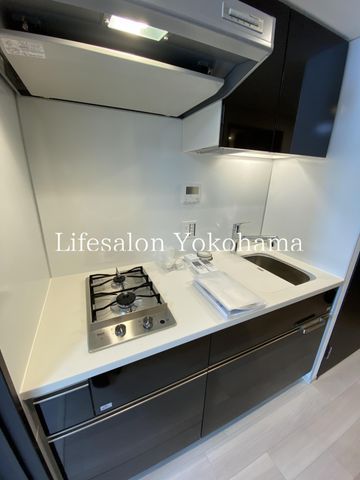 �y�L�b�`���z�@�o���R�j�[