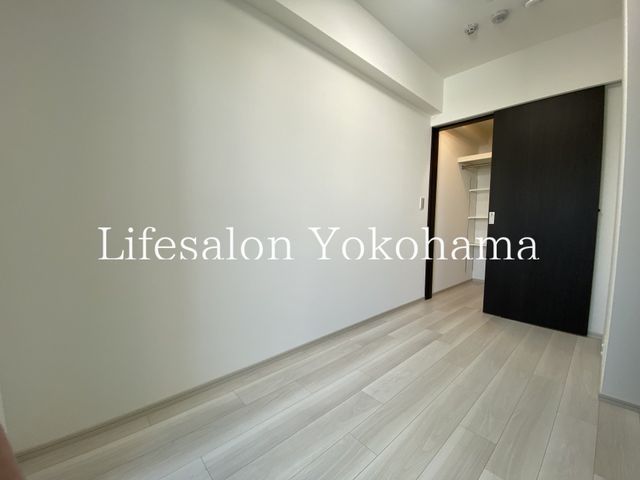 �y���̑������E�X�y�[�X�z�@���r���O/����