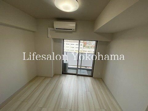 �y���ԁE���r���O�z�@