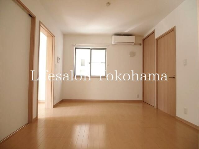 �y���ԁE���r���O�z�@