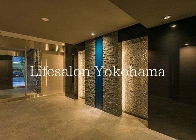 �y�G���g�����X�z�@