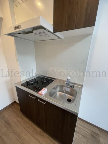 yLb`z@
