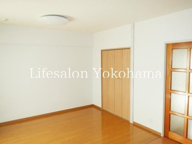 �y���̑������E�X�y�[�X�z�@